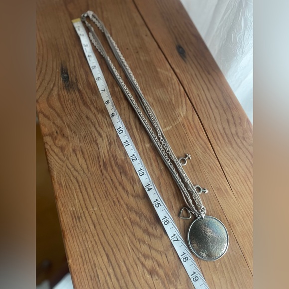 🎁 GWP! 🆓 Gift with any bundle of 2 purchase! - Picture 2 of 2